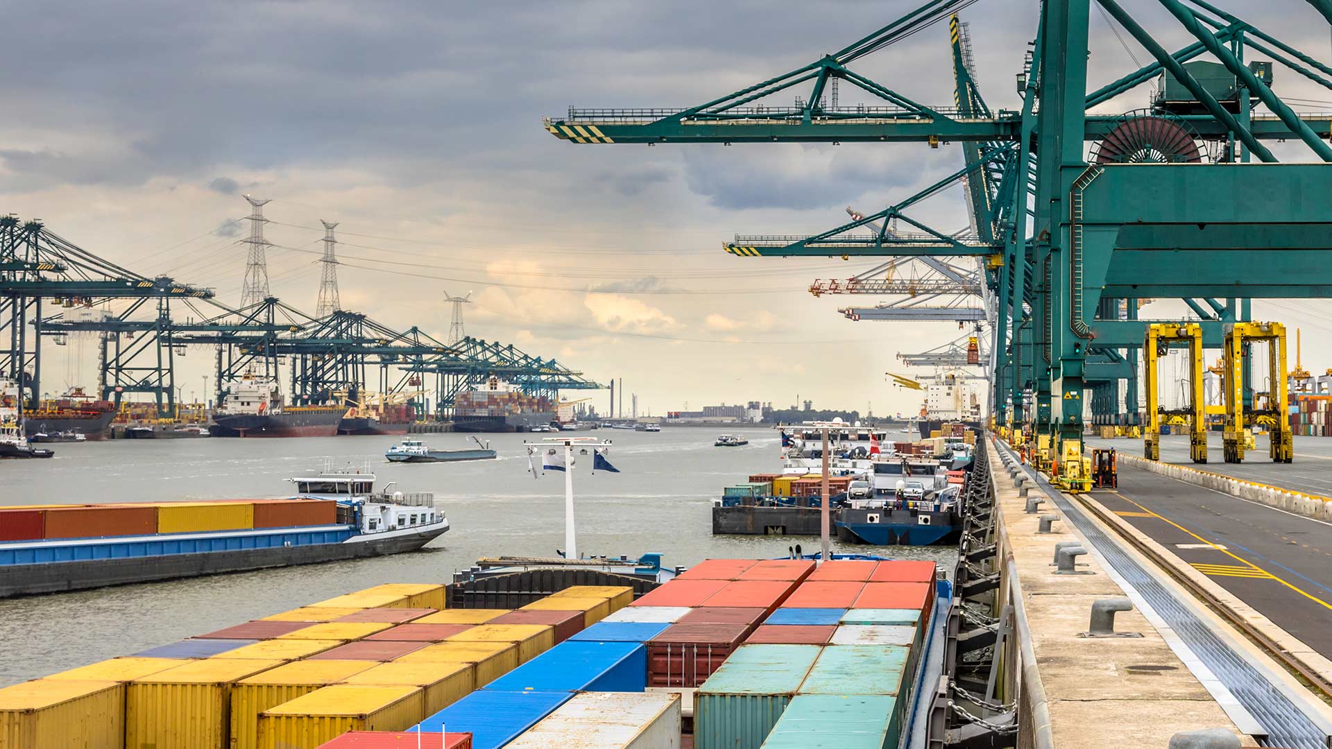 busy-port-of-antwerp